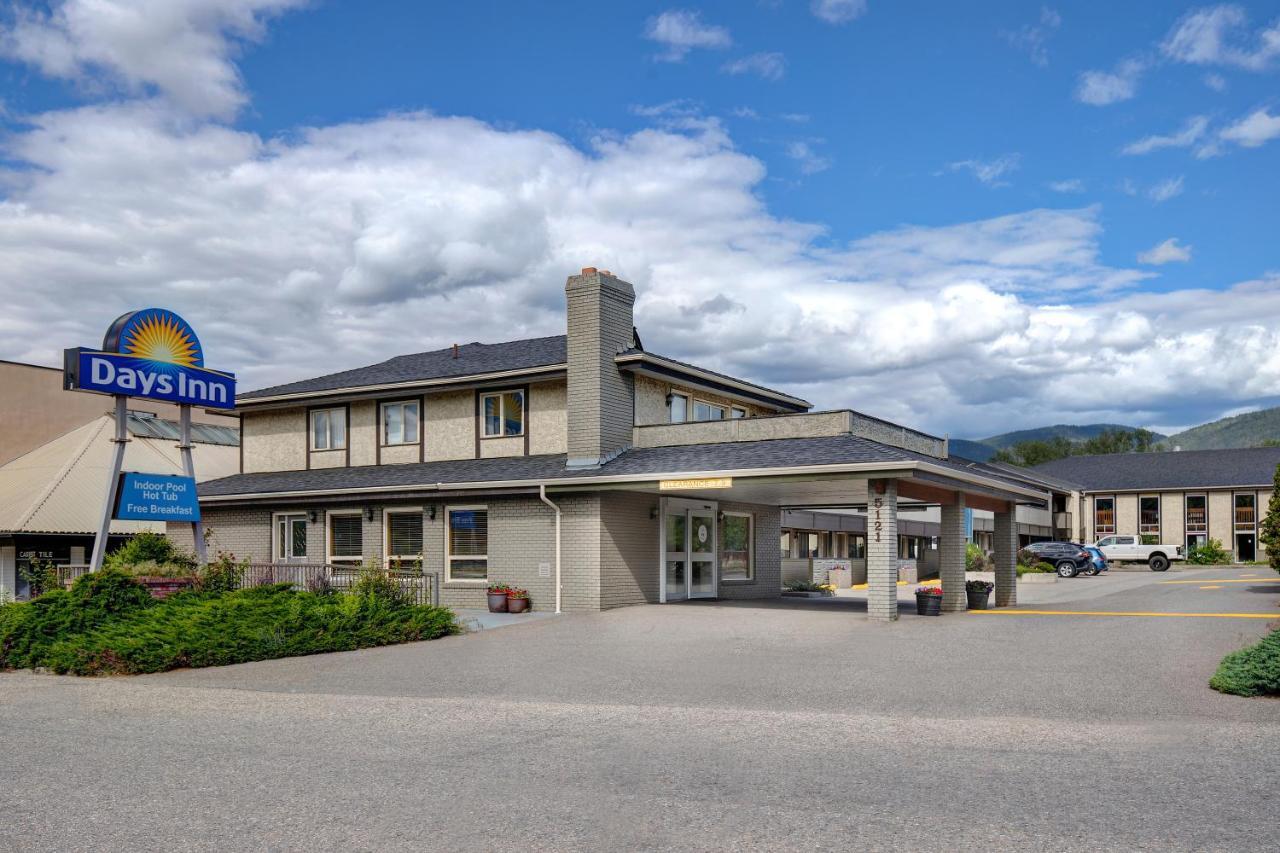 Days Inn By Wyndham Вернон Екстер'єр фото
