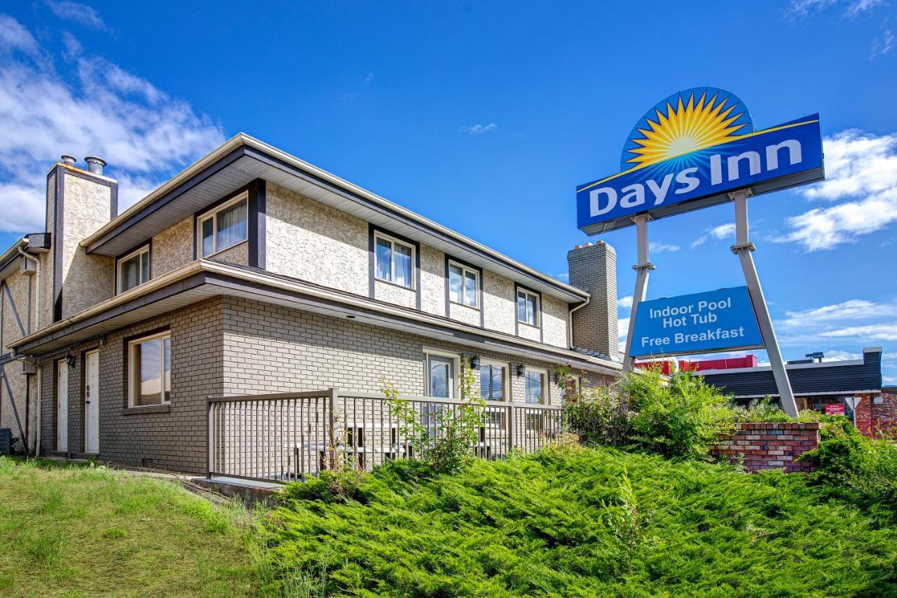 Days Inn By Wyndham Вернон Екстер'єр фото
